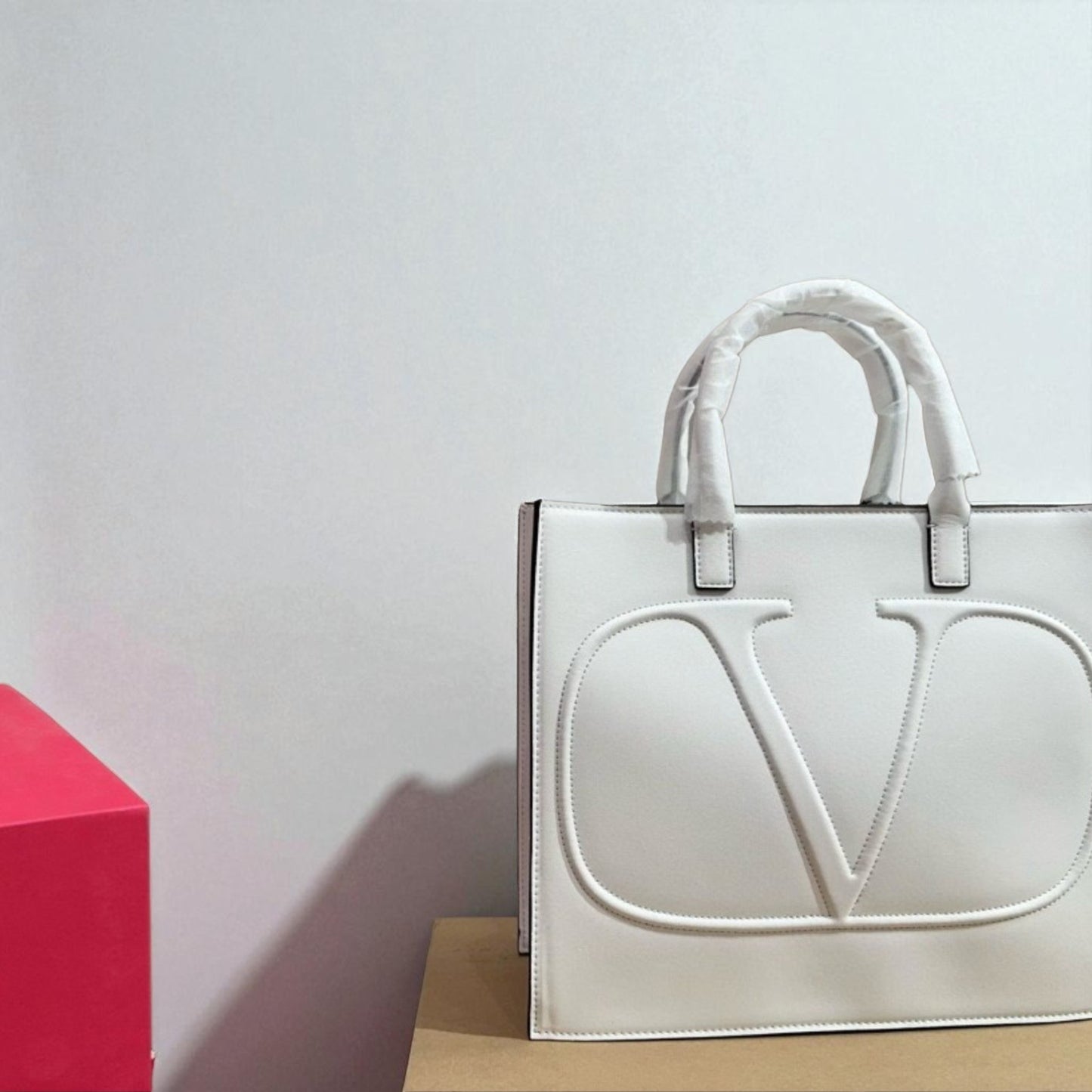 Valentino 31x26