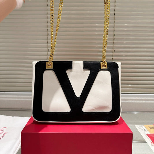 Valentino 28x19