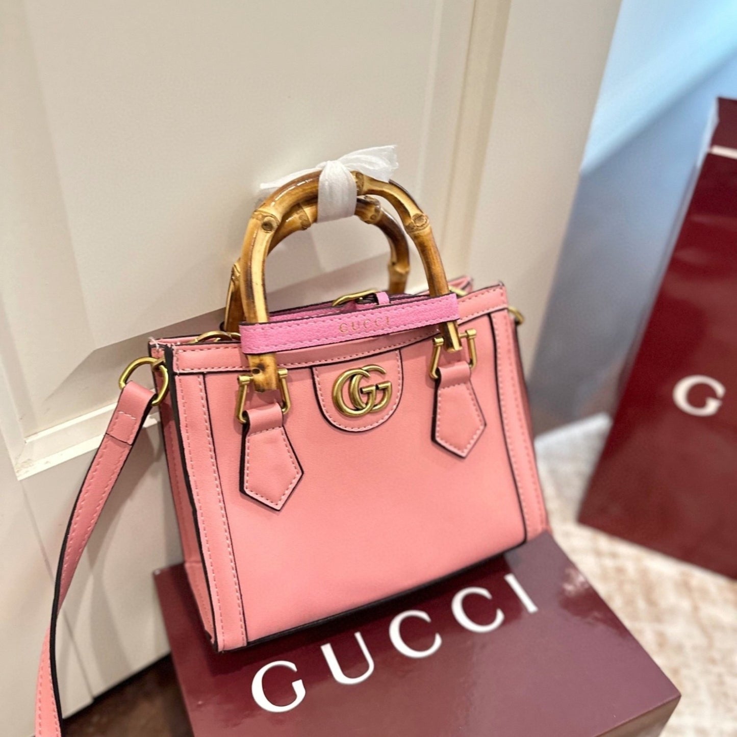 Gucci 21x21