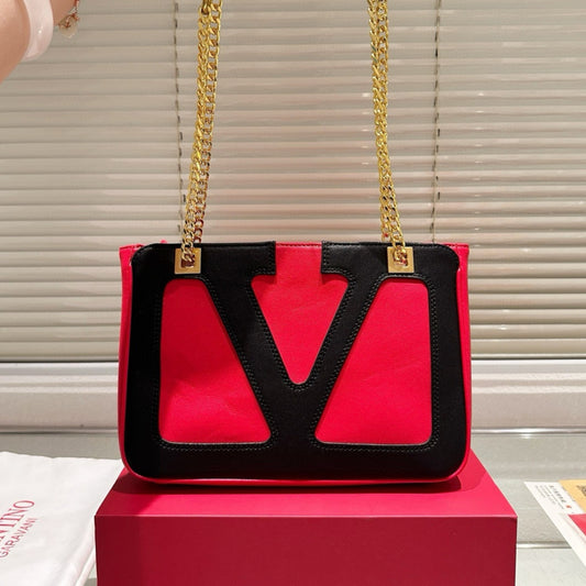Valentino 28x19