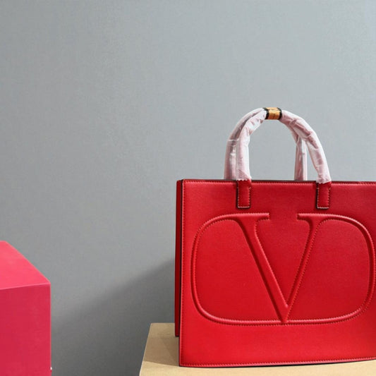 Valentino 31x26